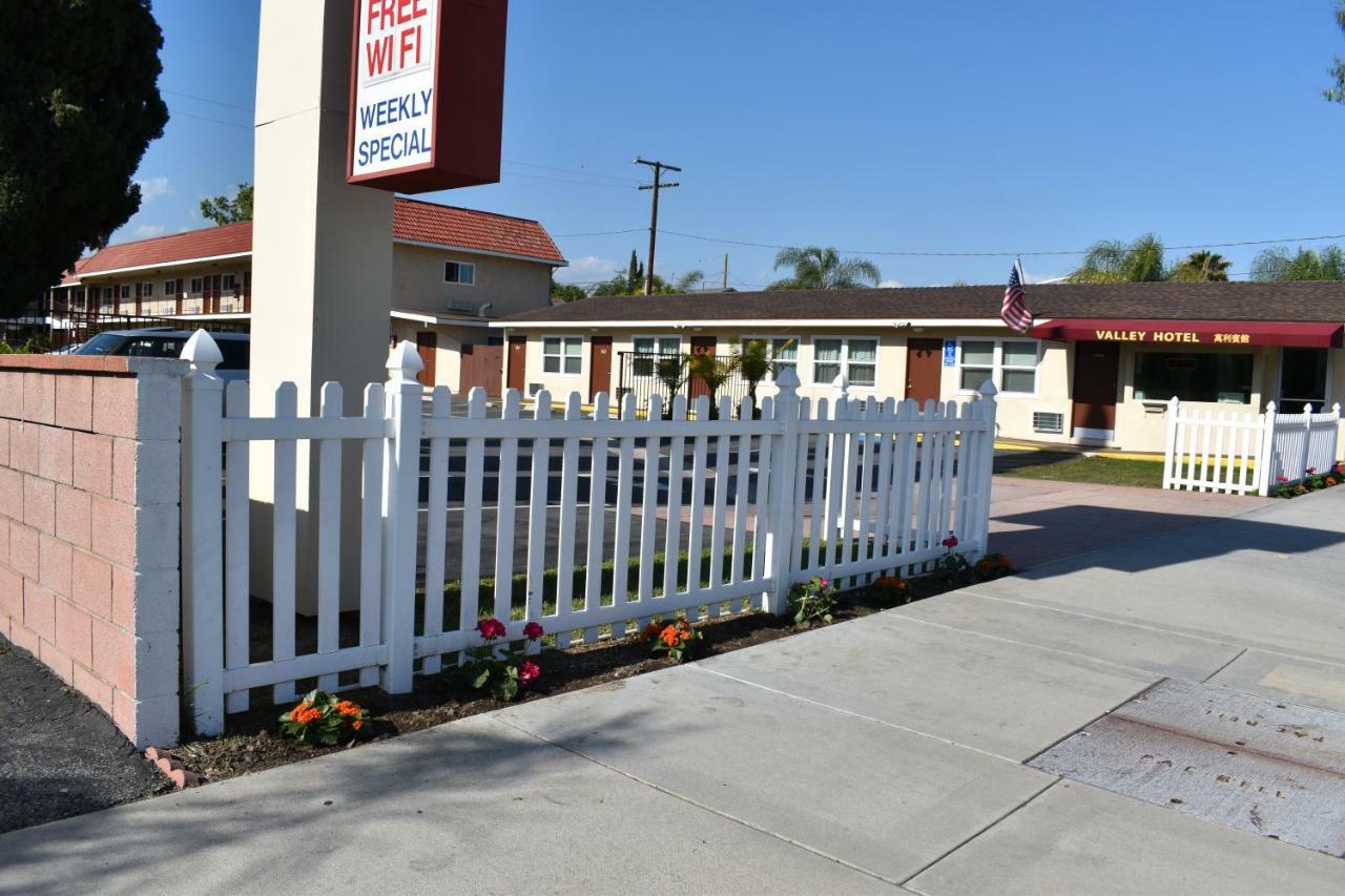 Valley Hotel Rosemead Bagian luar foto